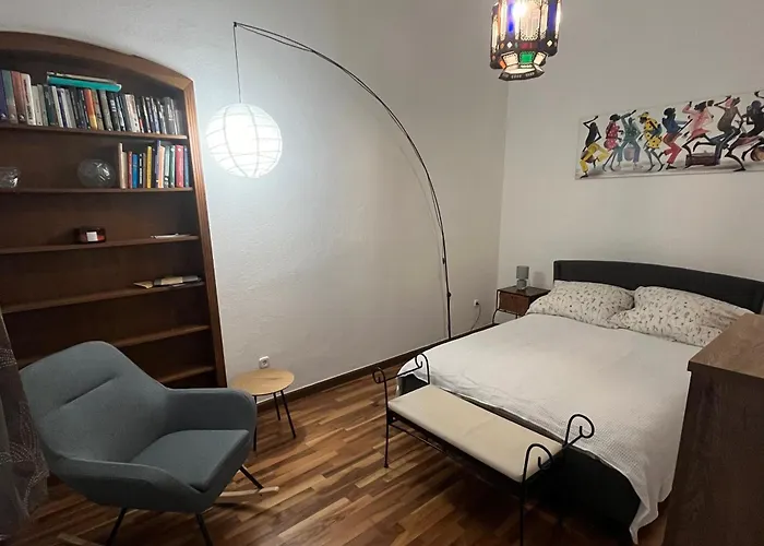 Tony Apartman